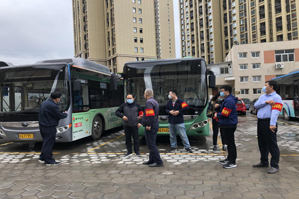 中共郑州赫喆文化传播有限公司团支部召开“疫情防控常态化，为公共交通助力”志愿服务实践活动