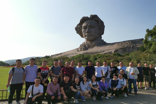 建投管线与户外联合团支部重温红色记忆 、牢记使命初心